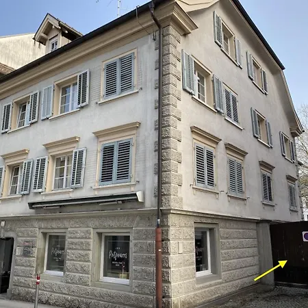 Retro-urban In Der Bregenzer Fussgaengerzone Brégence