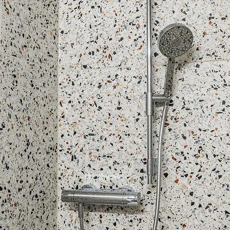 Retro-urban In Der Bregenzer Fussgaengerzone Apartmán
